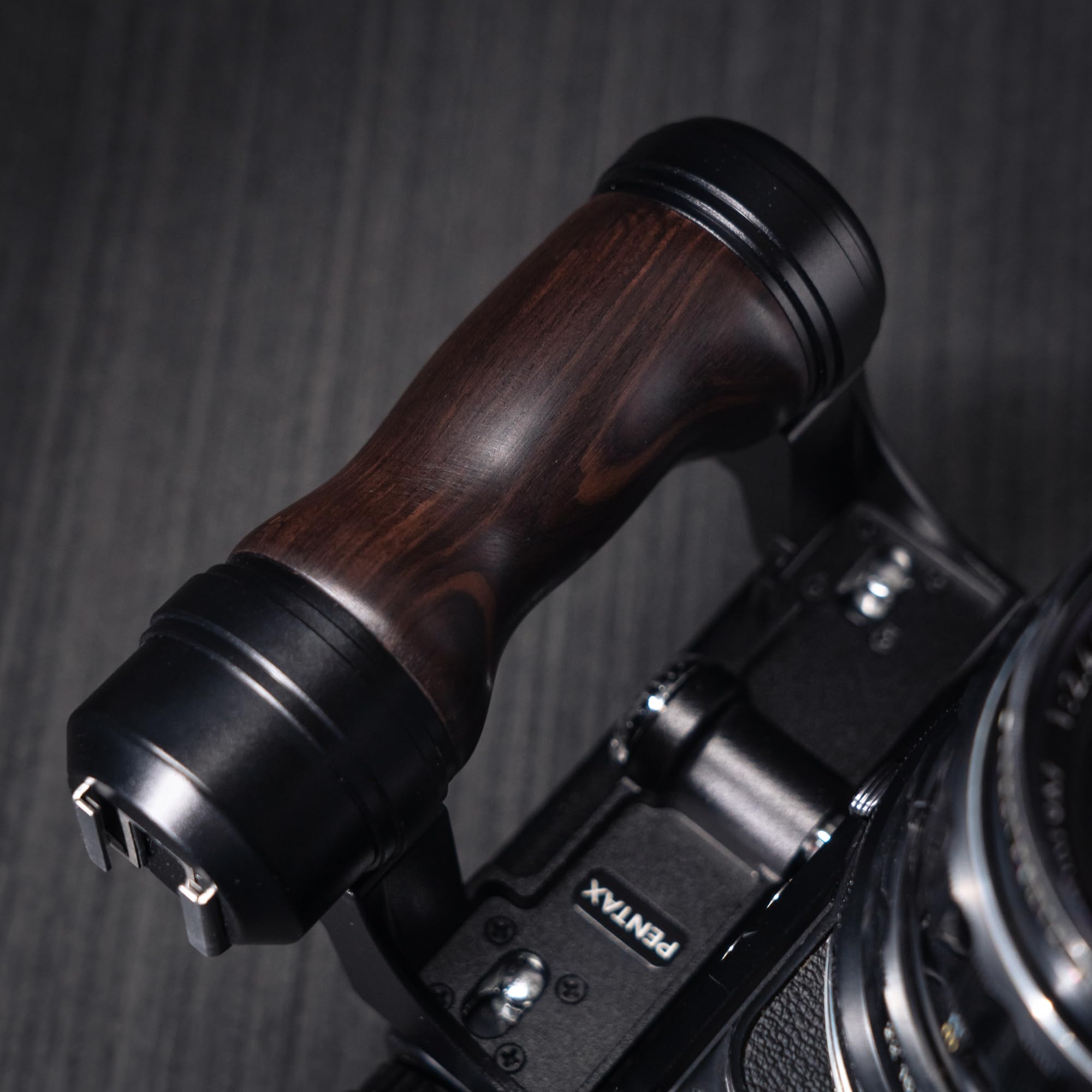 Amazon | 木製左+右カメラハンドグリップキット Pentax 67 6X7 6 * 7